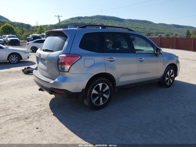 45053501 :رقم المزاد ، JF2SJAEC2JH598756 vin ، 2018 Subaru Forester 2.5i Premium مزاد بيع