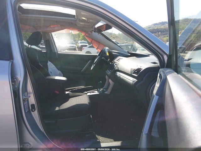 45053501 :رقم المزاد ، JF2SJAEC2JH598756 vin ، 2018 Subaru Forester 2.5i Premium مزاد بيع