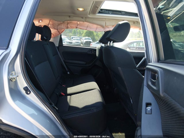 45053501 :رقم المزاد ، JF2SJAEC2JH598756 vin ، 2018 Subaru Forester 2.5i Premium مزاد بيع