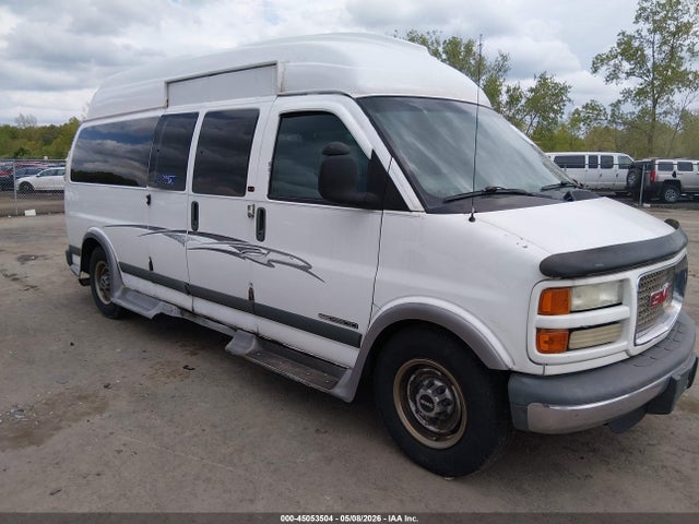 45053504 :رقم المزاد ، 1GJHG39RX21213755 vin ، 2002 Gmc Savana Standard مزاد بيع