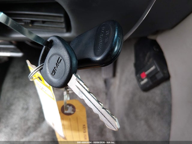 45053504 :رقم المزاد ، 1GJHG39RX21213755 vin ، 2002 Gmc Savana Standard مزاد بيع