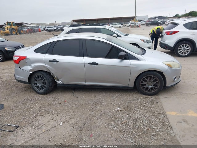 2013 Ford Focus S მანქანა იყიდება აუქციონზე, vin: 1FADP3E21DL309687, აუქციონის ნომერი: 45053523