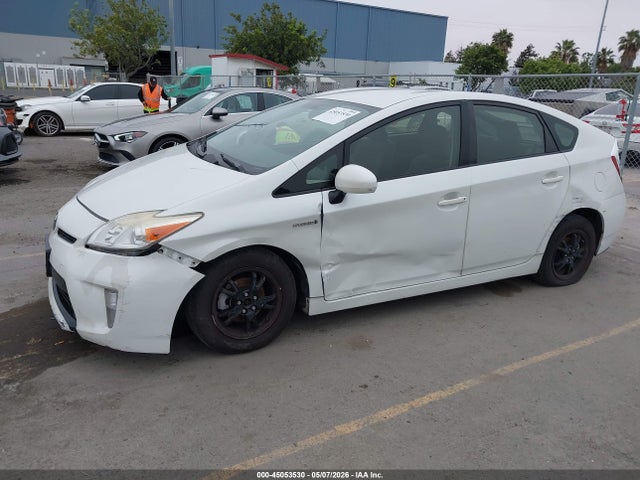 Продаж на аукціоні авто 2015 Toyota Prius Two, vin: JTDKN3DU2F0449892, номер лоту: 45053530