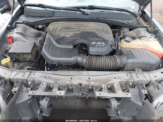 45053591 :رقم المزاد ، 2C3CCABGXKH573379 vin ، 2019 Chrysler 300 300s مزاد بيع