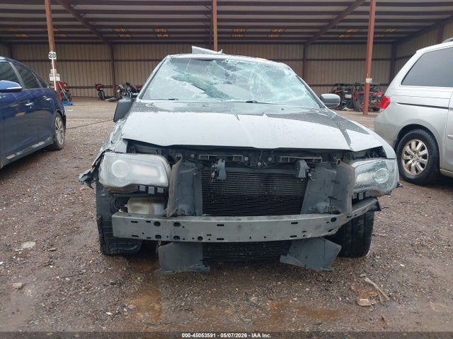 45053591 :رقم المزاد ، 2C3CCABGXKH573379 vin ، 2019 Chrysler 300 300s مزاد بيع