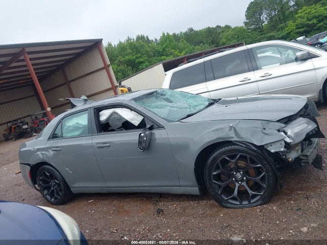 45053591 :رقم المزاد ، 2C3CCABGXKH573379 vin ، 2019 Chrysler 300 300s مزاد بيع