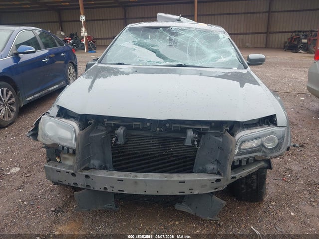 45053591 :رقم المزاد ، 2C3CCABGXKH573379 vin ، 2019 Chrysler 300 300s مزاد بيع