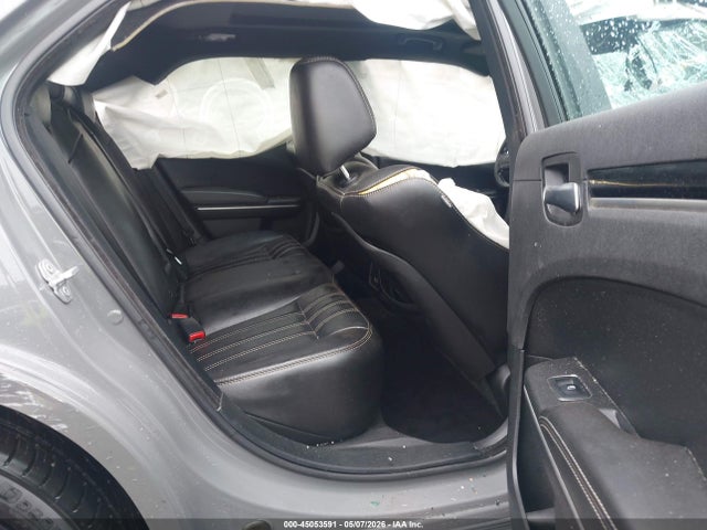 45053591 :رقم المزاد ، 2C3CCABGXKH573379 vin ، 2019 Chrysler 300 300s مزاد بيع