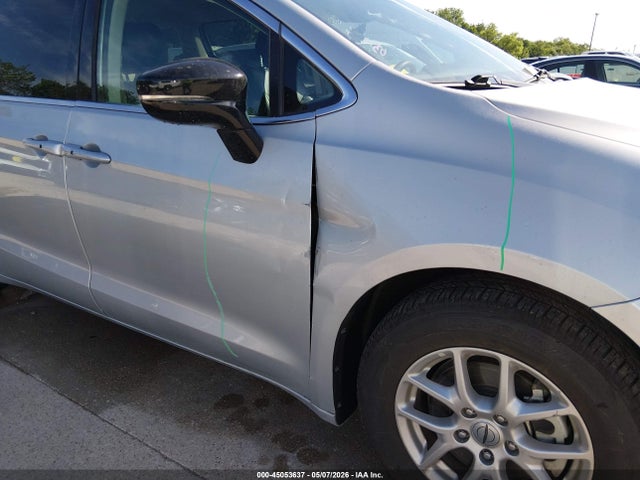 45053637 :رقم المزاد ، 2C4RC1BG8RR165313 vin ، 2024 Chrysler Pacifica Touring L مزاد بيع