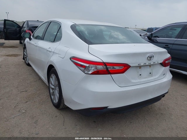 Aukcja sprzedaży 2018 Toyota Camry Le, vin: 4T1B11HK9JU071804, numer aukcji: 45053650
