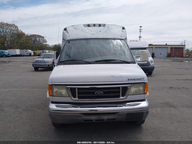 45053703 :رقم المزاد ، 1FDWE35L27DB26584 vin ، 2007 Ford E-350 Cutaway مزاد بيع