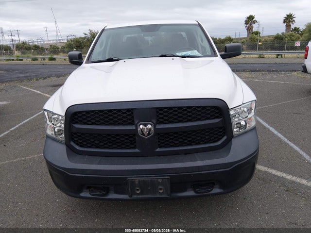 1C6RR7KG3KS510518 RAM 1500 Classic Tradesman 4x4 5&#039;7 Box