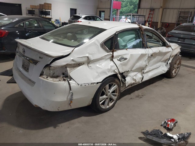 2015 Nissan Altima 2.5 Sv მანქანა იყიდება აუქციონზე, vin: 1N4AL3AP1FC252944, აუქციონის ნომერი: 45053735