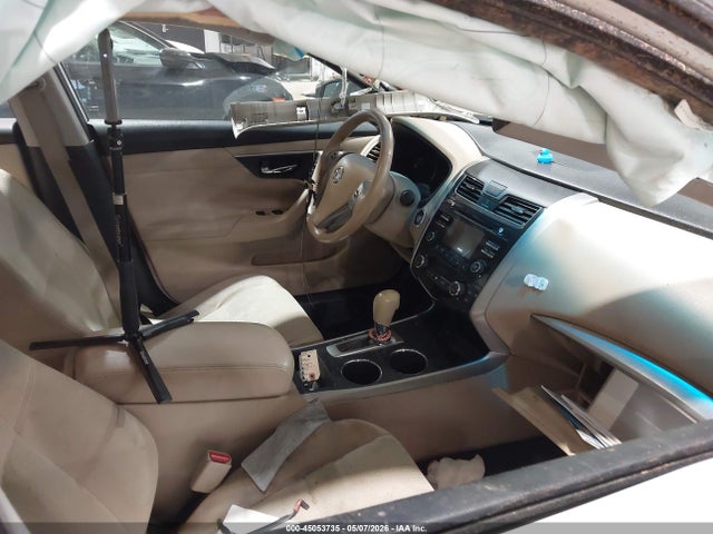 2015 Nissan Altima 2.5 Sv მანქანა იყიდება აუქციონზე, vin: 1N4AL3AP1FC252944, აუქციონის ნომერი: 45053735