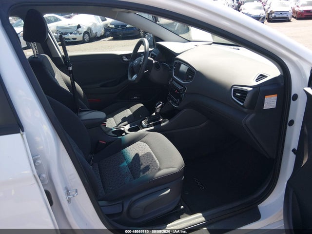 KMHC65LC8JU100285 Hyundai Ioniq Hybrid Blue