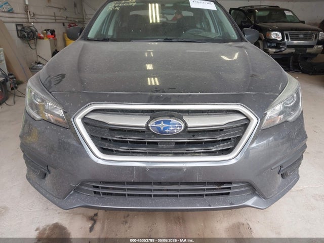 45053788 :رقم المزاد ، 4S3BNAA68J3013548 vin ، 2018 Subaru Legacy 2.5i مزاد بيع