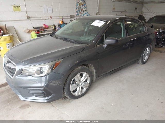 45053788 :رقم المزاد ، 4S3BNAA68J3013548 vin ، 2018 Subaru Legacy 2.5i مزاد بيع