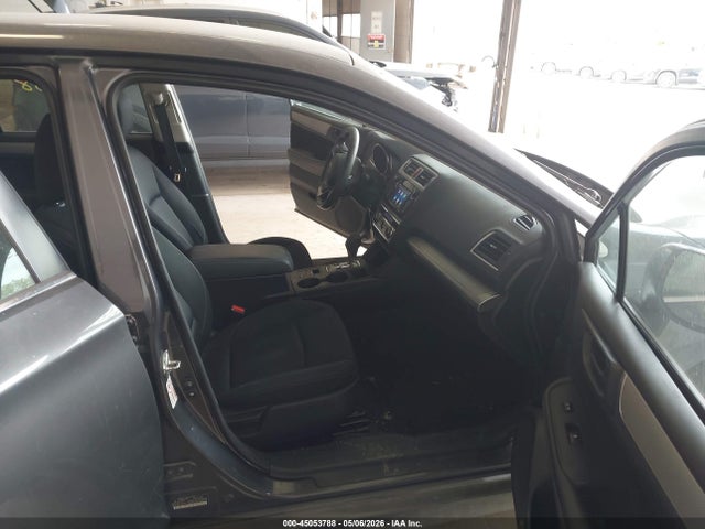 45053788 :رقم المزاد ، 4S3BNAA68J3013548 vin ، 2018 Subaru Legacy 2.5i مزاد بيع