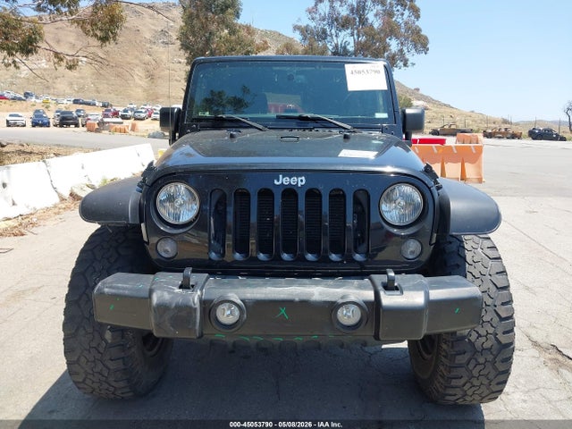 1C4BJWDG8FL687896 Jeep Wrangler Unlimited Sport