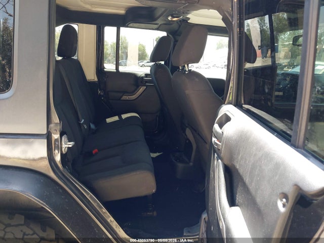 1C4BJWDG8FL687896 Jeep Wrangler Unlimited Sport