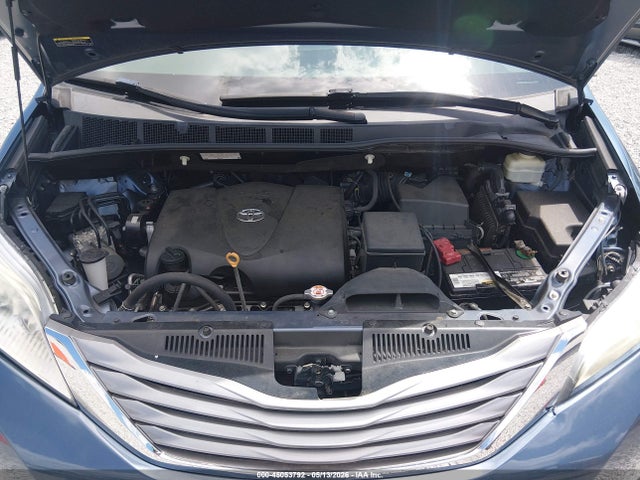 Продажа на аукционе авто 2017 Toyota Sienna Xle 8 Passenger, vin: 5TDYZ3DC1HS779867, номер лота: 45053792