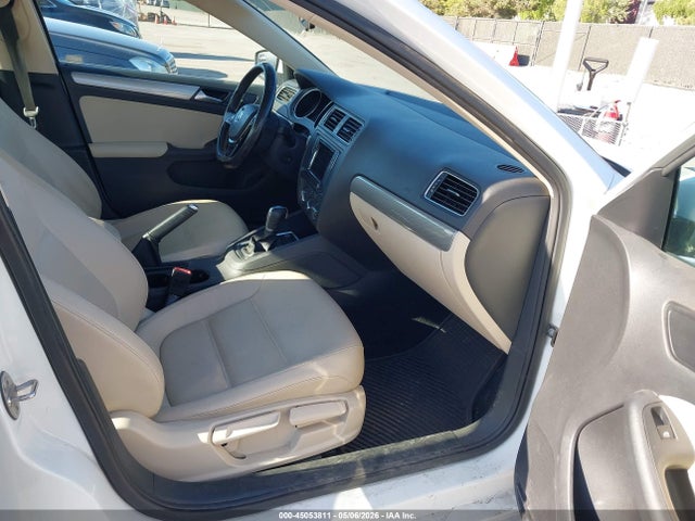 45053811 :رقم المزاد ، 3VWDB7AJ9JM220325 vin ، 2018 Volkswagen Jetta 1.4t Se/1.4t Wolfsburg Edition مزاد بيع