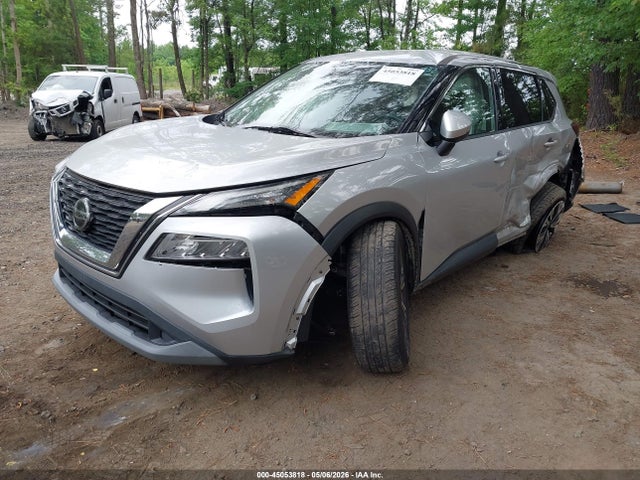 45053818 :رقم المزاد ، 5N1AT3BBXMC733555 vin ، 2021 Nissan Rogue Sv Intelligent Awd مزاد بيع
