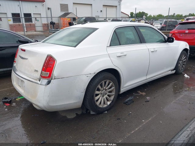 2014 Chrysler 300 მანქანა იყიდება აუქციონზე, vin: 2C3CCAAG9EH119288, აუქციონის ნომერი: 45053828