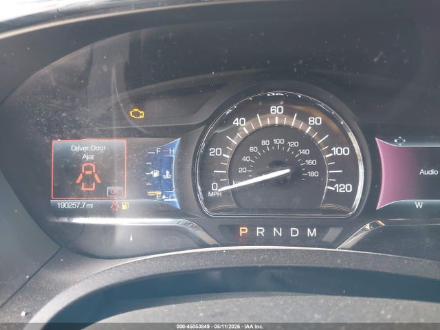 5LMJJ3JT9FEJ04552 Lincoln NAVIGATOR L