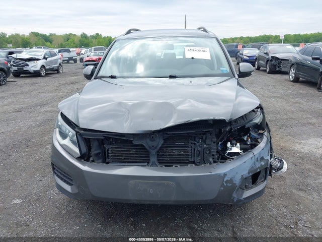 2016 Volkswagen Tiguan S მანქანა იყიდება აუქციონზე, vin: WVGBV7AX5GW549100, აუქციონის ნომერი: 45053886