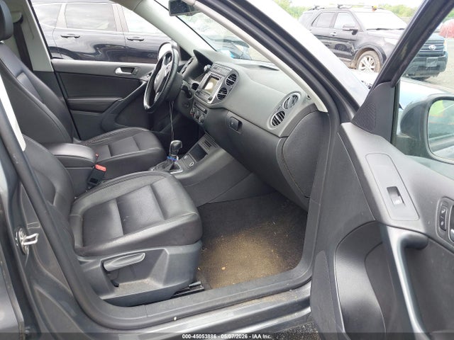 2016 Volkswagen Tiguan S მანქანა იყიდება აუქციონზე, vin: WVGBV7AX5GW549100, აუქციონის ნომერი: 45053886