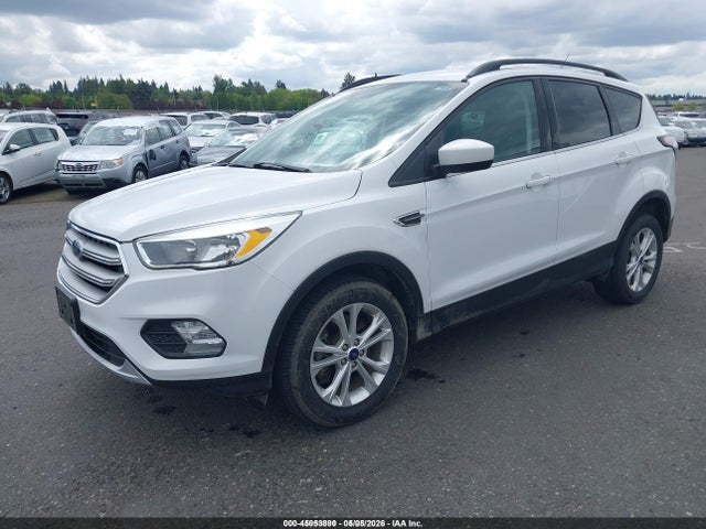 Ford ESCAPE SE 2018 1FMCU9GD2JUD08680 Image 2