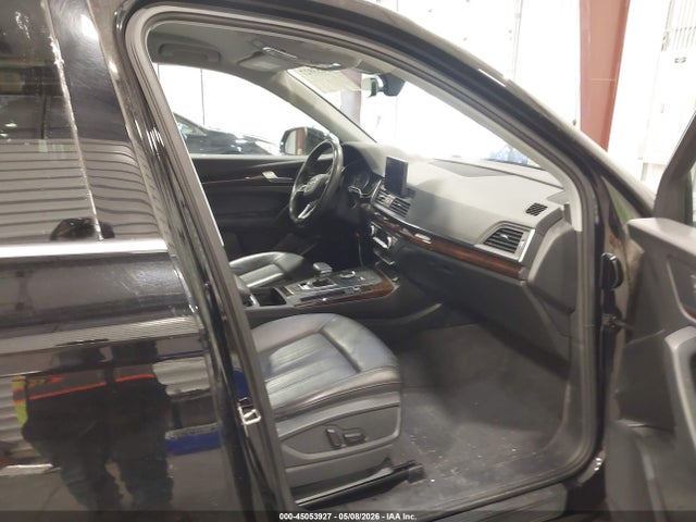 Auction sale of the 2019 Audi Q5 45 Premium, vin: WA1ANAFY7K2086983, lot number: 45053927