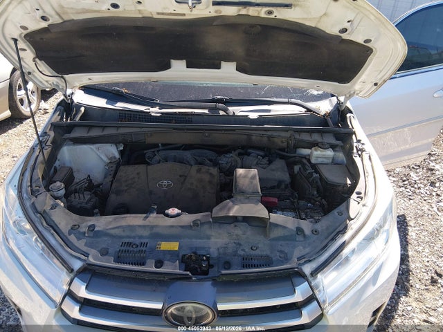 45053943 :رقم المزاد ، 5TDJZRFH9JS491565 vin ، 2018 Toyota Highlander Xle مزاد بيع