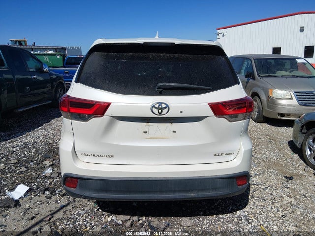 Продаж на аукціоні авто 2018 Toyota Highlander Xle, vin: 5TDJZRFH9JS491565, номер лоту: 45053943