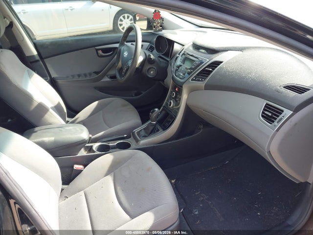 2015 Hyundai Elantra Se მანქანა იყიდება აუქციონზე, vin: KMHDH4AE3FU299332, აუქციონის ნომერი: 45053970