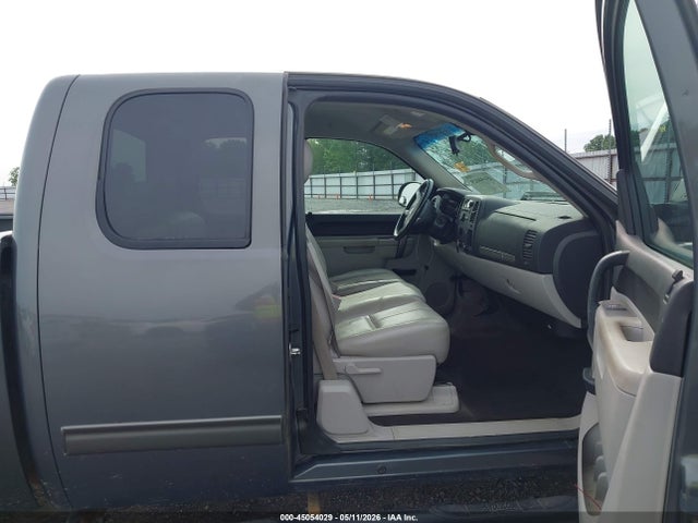 Aukcja sprzedaży 2011 Chevrolet Silverado 1500 Lt, vin: 1GCRCSE02BZ438102, numer aukcji: 45054029