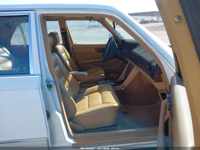 Продажа на аукционе авто 1991 Mercedes-benz 300 Se, vin: WDBCA24D1MA606960, номер лота: 45054057