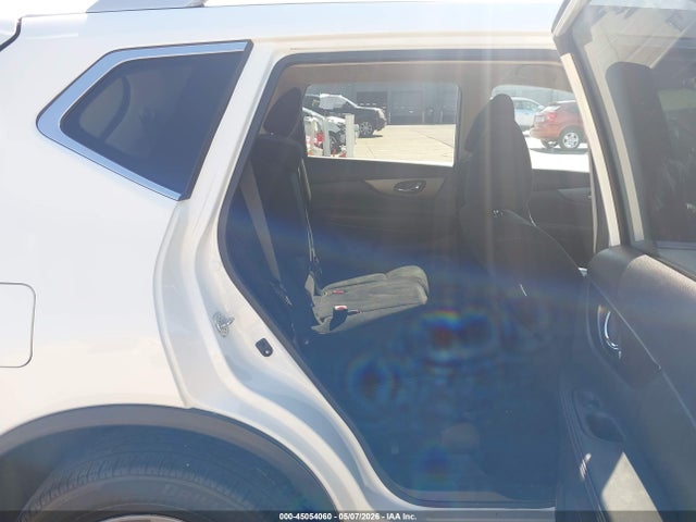5N1AT2MM3GC865425 Nissan ROGUE S