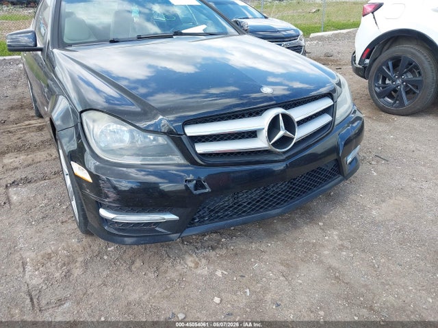Продажа на аукционе авто 2012 Mercedes-benz C 250, vin: WDDGJ4HB4CF754695, номер лота: 45054061