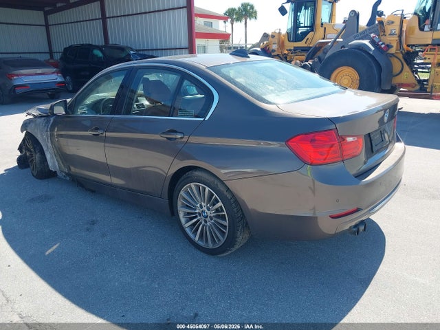 2015 Bmw 328i მანქანა იყიდება აუქციონზე, vin: WBA3A5G52FNS89268, აუქციონის ნომერი: 45054097