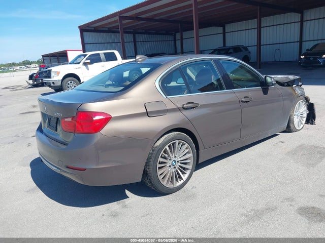 2015 Bmw 328i მანქანა იყიდება აუქციონზე, vin: WBA3A5G52FNS89268, აუქციონის ნომერი: 45054097