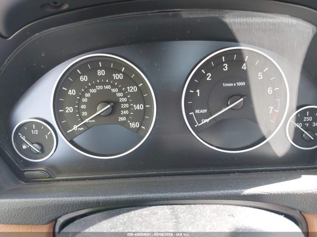 2015 Bmw 328i მანქანა იყიდება აუქციონზე, vin: WBA3A5G52FNS89268, აუქციონის ნომერი: 45054097