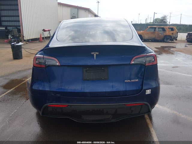 Продажа на аукционе авто 2022 Tesla Model Y Performance Dual Motor All-wheel Drive, vin: 7SAYGDEF6NF392500, номер лота: 45054098