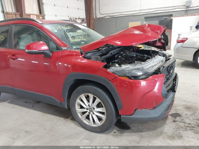 2022 Toyota Corolla Cross Le მანქანა იყიდება აუქციონზე, vin: 7MUCAAAG4NV007023, აუქციონის ნომერი: 45054115