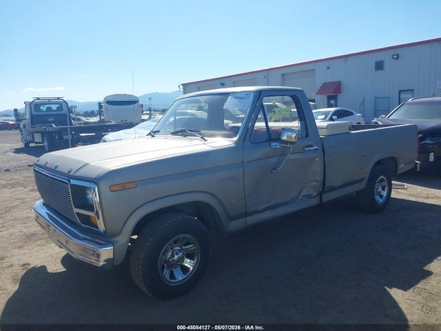 1981 Ford F100 მანქანა იყიდება აუქციონზე, vin: 1FTCF10E5BRA14584, აუქციონის ნომერი: 45054127