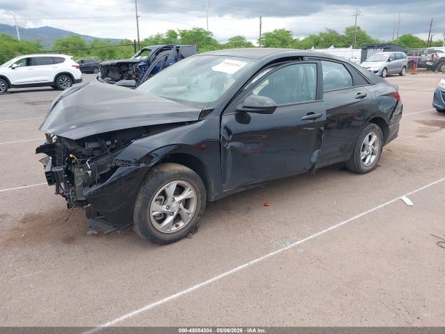 KMHLL4AG1PU432084 Hyundai ELANTRA SE