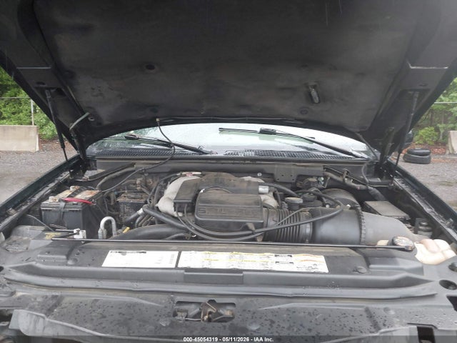 45054319 :رقم المزاد ، 5LMFU28A6YLJ19830 vin ، 2000 Lincoln Navigator مزاد بيع
