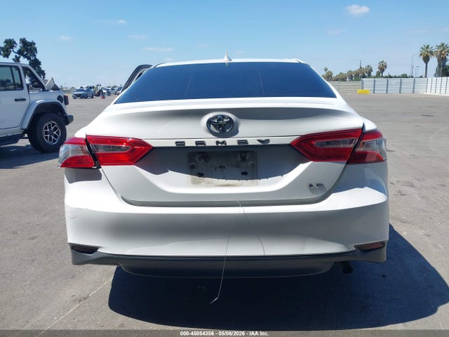 Toyota CAMRY LE 2019 4T1B11HK7KU239442 Image 16