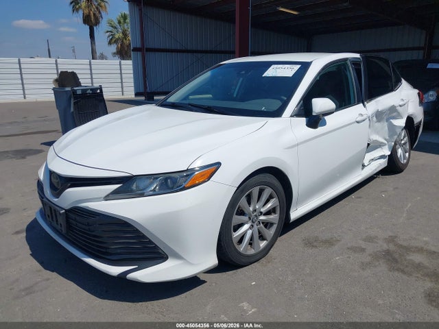 Toyota CAMRY LE 2019 4T1B11HK7KU239442 Image 2
